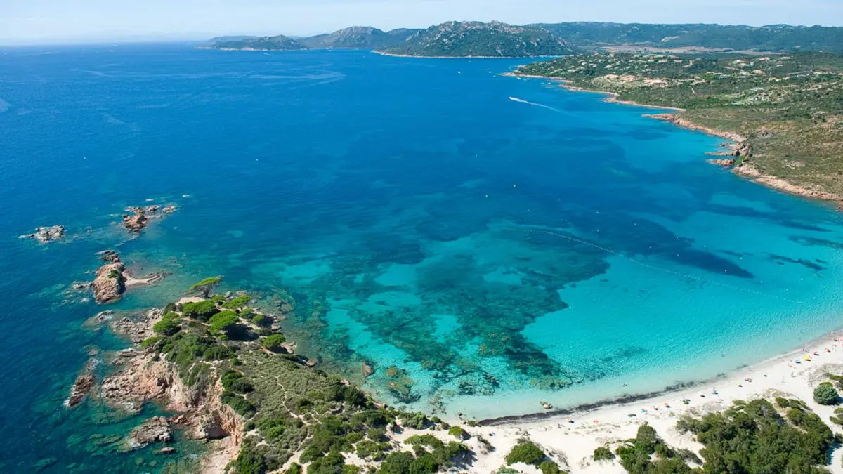 Top 10 des Plages de Corse du Sud à découvrir près de nos Villas